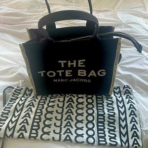 Marc Jacobs The Jacquard Large Tote in Black